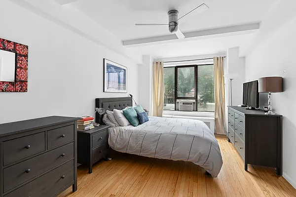 Rented by Douglas Elliman | media 3