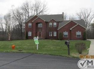 6477 Oak Valley Rd, Waterford, MI 48327