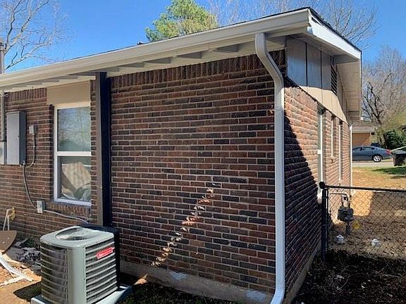 5th image of 913 Leeper Dr