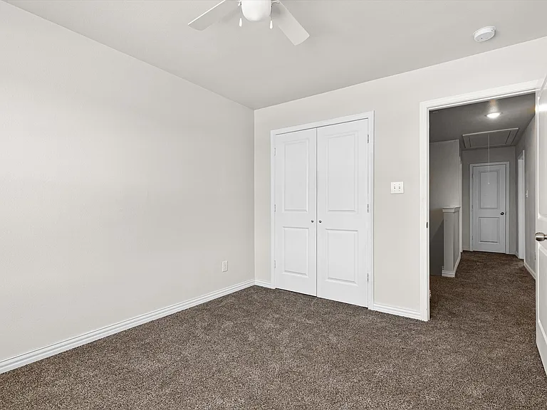 6215 Roby Dr — Photo 21