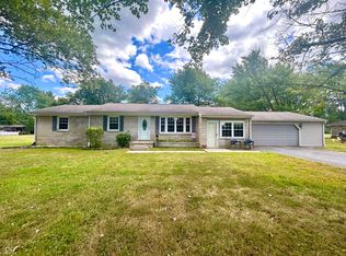 221 West St, Crothersville, IN 47229