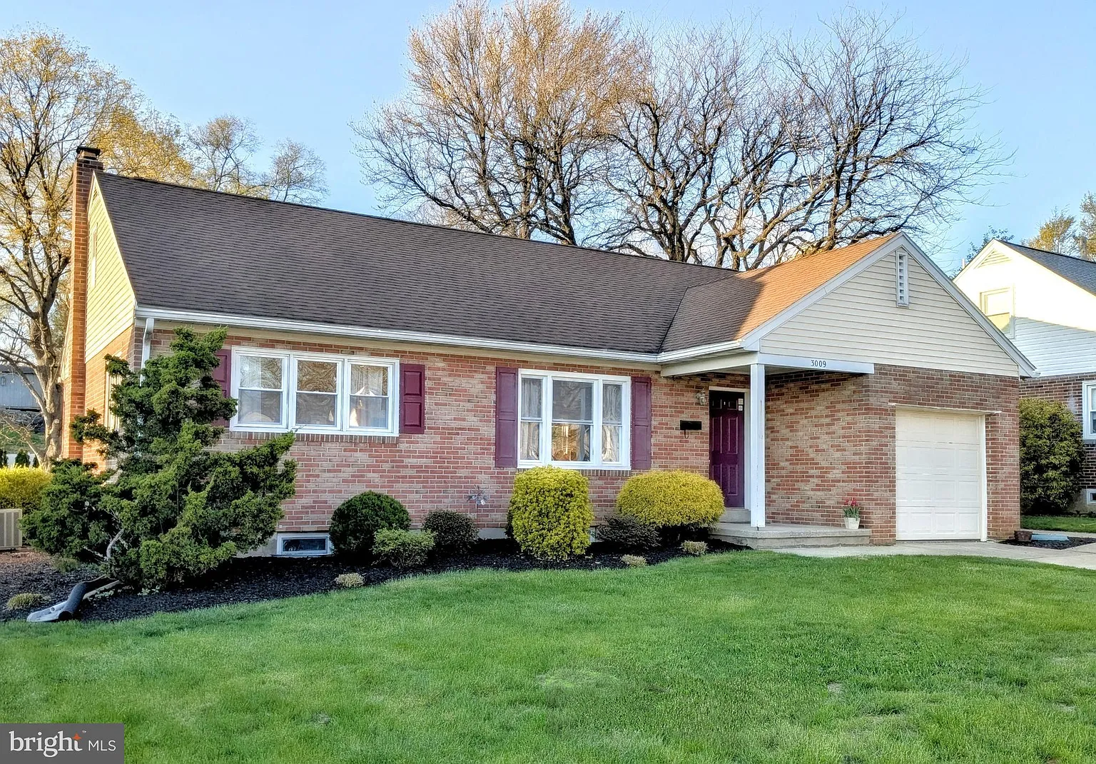 3009 Belmont Ave photo 1