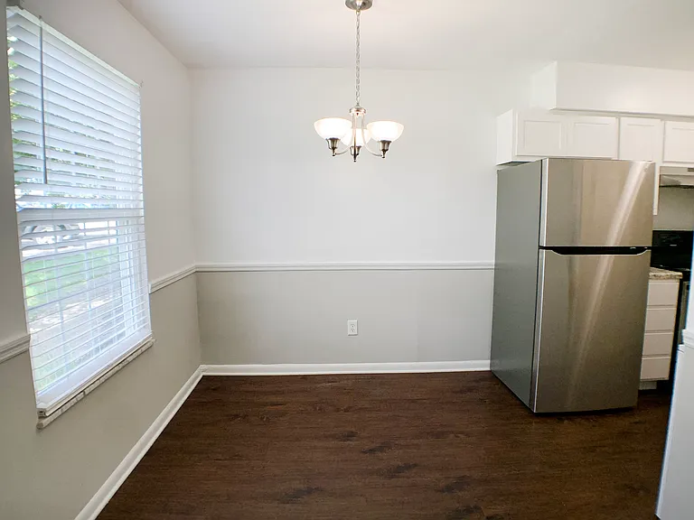 Walnut Creek Townhomes — Photo 22