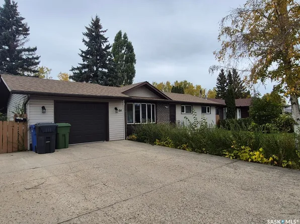 64 Clarewood Crescent, Yorkton, SK S3N 2V2