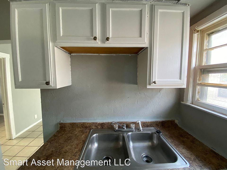 2nd image of 5529A N 36th St #11684399