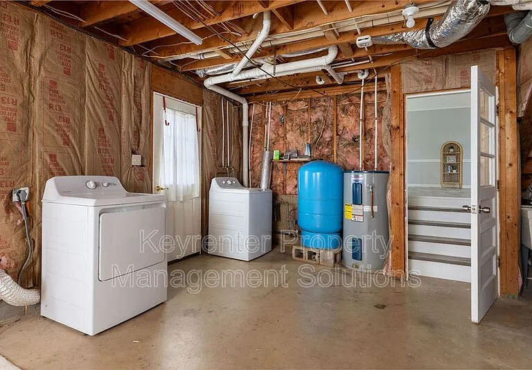 781 Cold Springs Rd — Photo 31