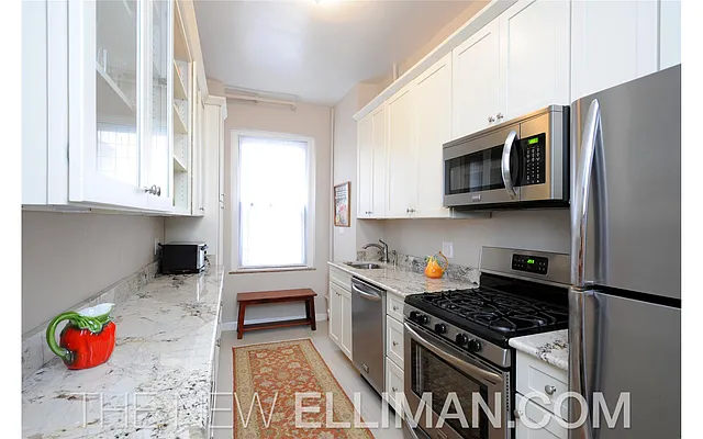 Sold by Douglas Elliman | media 10