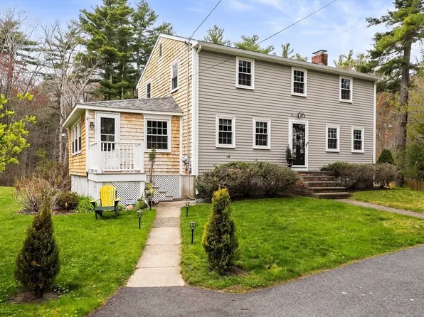 350 Elm St, Halifax, MA 02338