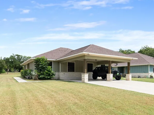 1215 Sherrard St #A, Burnet, TX 78611