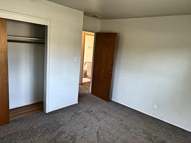 237 Peach Tree Ave — Photo 22