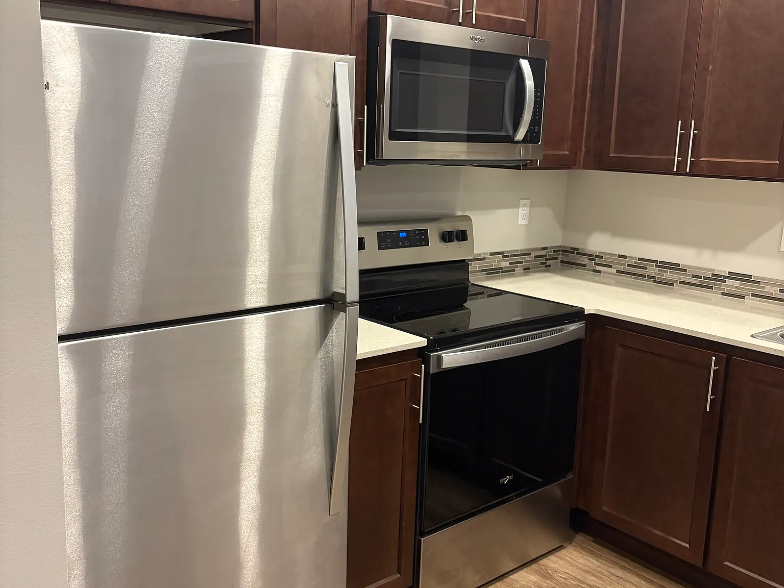 1 bed, 646 sqft, $1,595 — Photo 4
