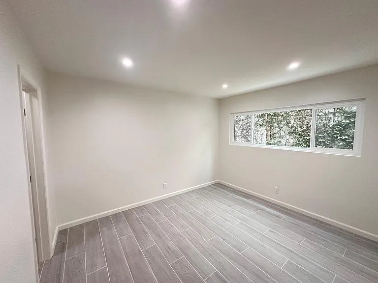 1916 Selby Ave #2 — Photo 13