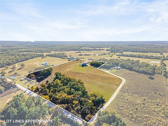 3rd image of 1694 Henry Prairie Rd
