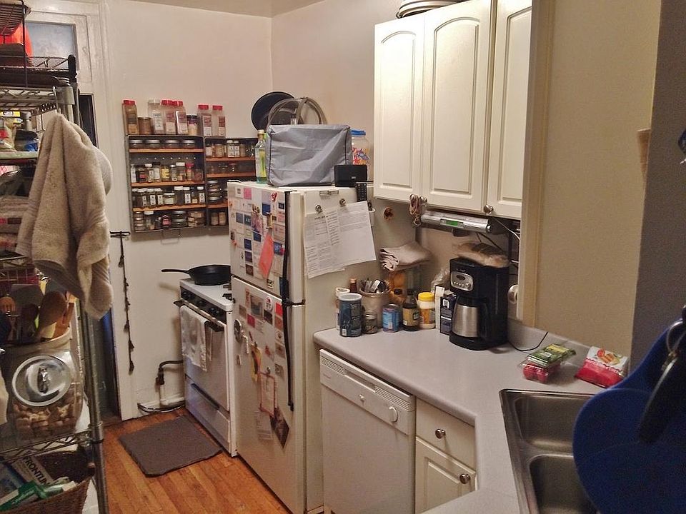 1st image of 1903 W Winnemac Ave #1W
