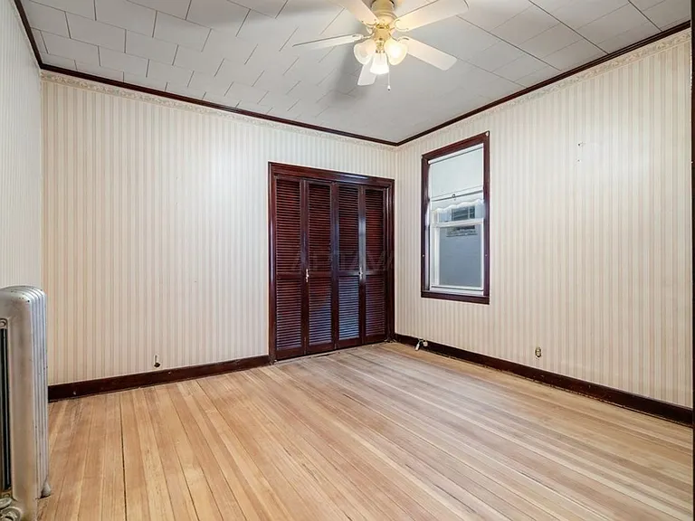 14 Windsor Rd #2 — Photo 12