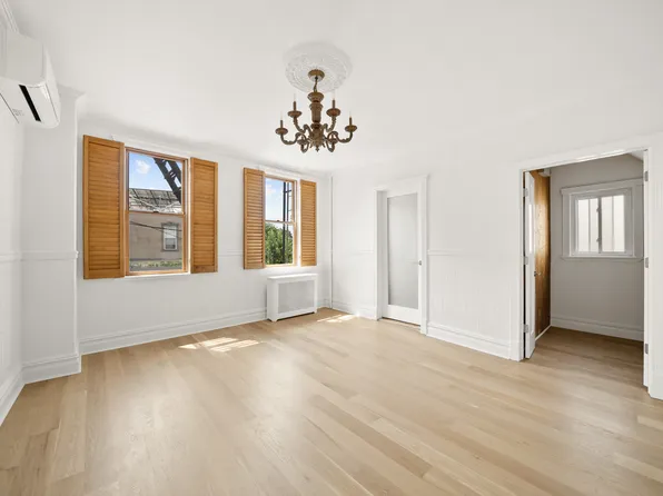 318 Greenwood Avenue image 3 of 4