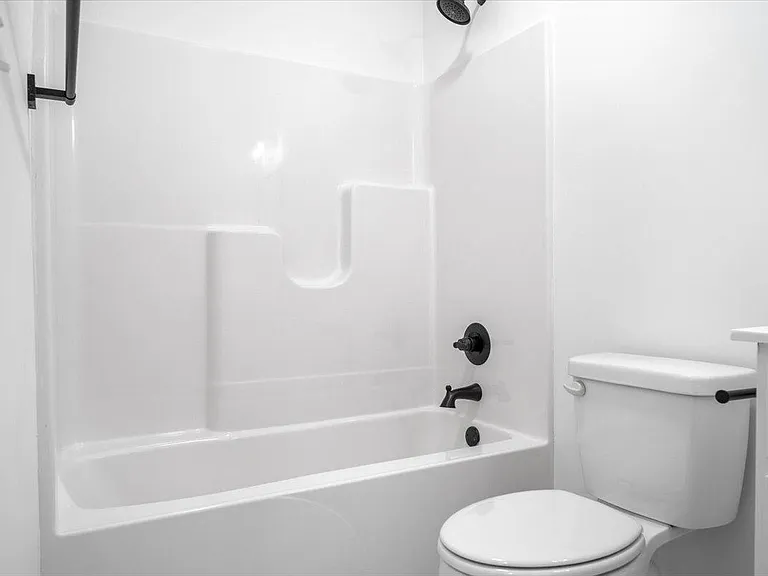 1627 Duncannon Dr — Photo 20