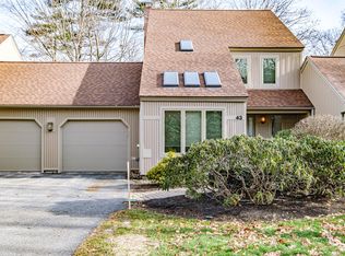 43 Wildwood Dr, Cape Elizabeth, ME 04107