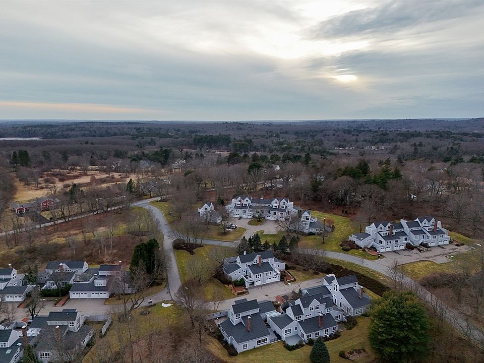 1st image of 6 Hopewell Farm Rd #6