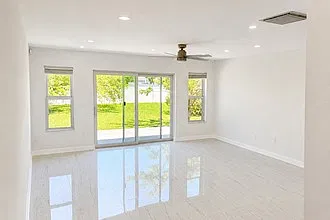 4 bed, 1709 sqft, $4,000 — Photo 2