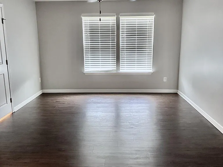 429 Christiane Way — Photo 7