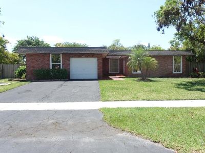 7901 NW 71st Ave, Tamarac, FL, 33321