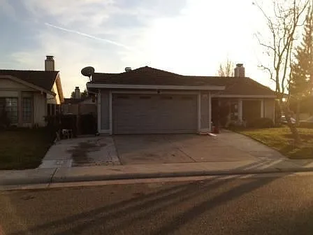 7842 Roesboro Cir photo 1