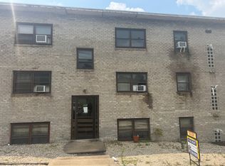 1938 Perkiomen Ave, Reading, PA 19606