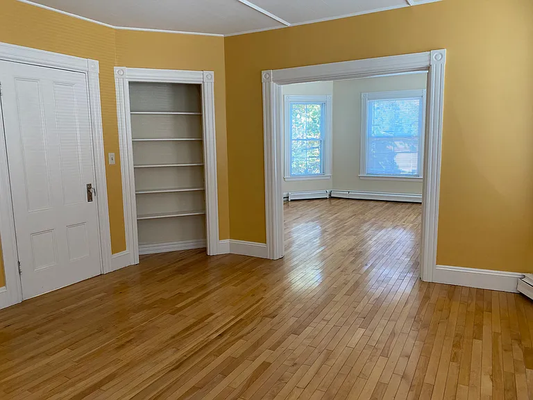 Built-in bookshelf