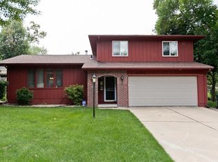 4515 Aspen Ln NE, Cedar Rapids, IA 52402