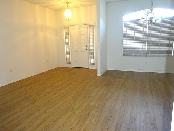 4th image of 871 Glen Abbey Way
