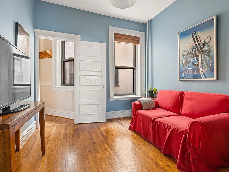 454 15th St #2R — Photo 7