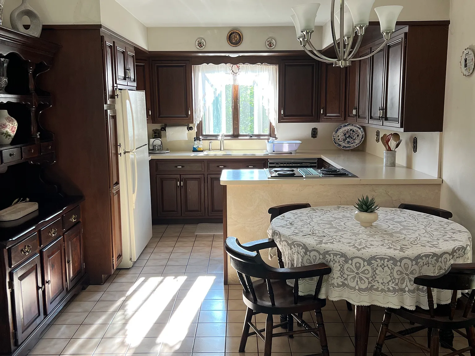 2 bed, 1100 sqft, $2,000 — Photo 4