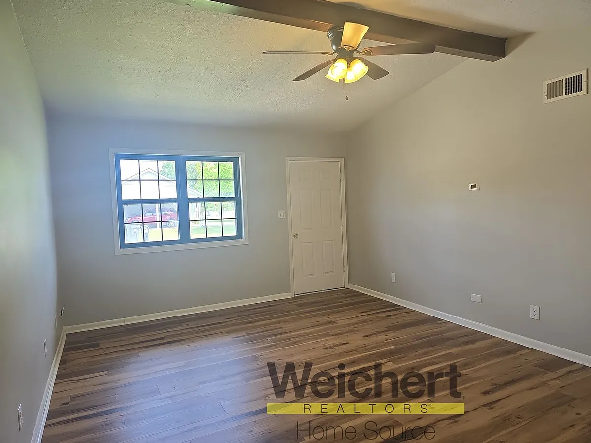 Building Photo - 2804 Brookside Cir