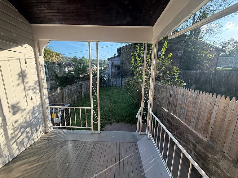 524 Fiot St — Photo 11