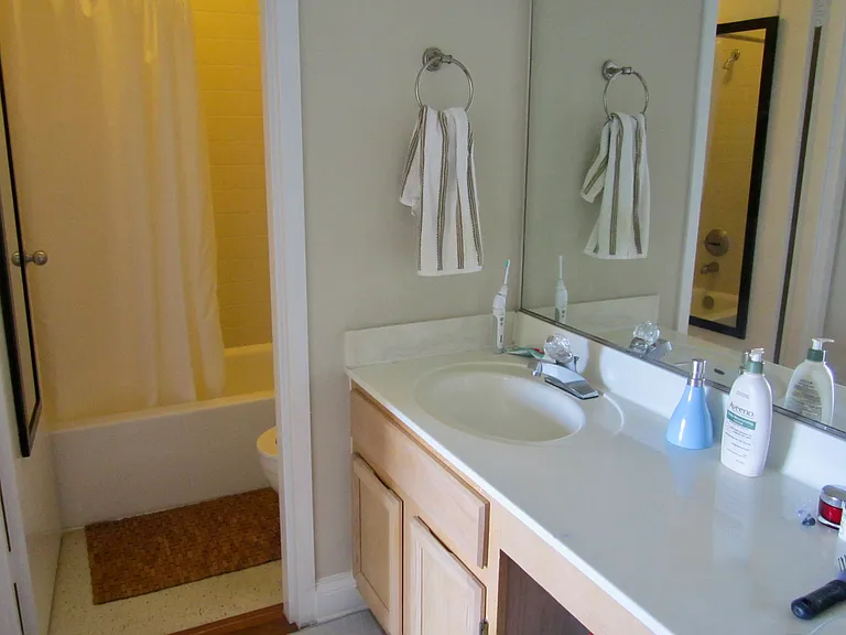 200 N Dearborn St #4002 — Photo 7