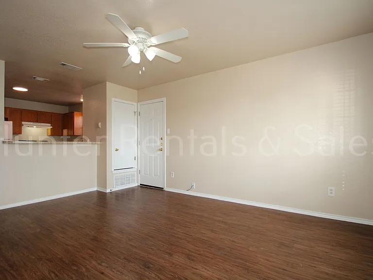 3904D Gus Dr — Photo 3