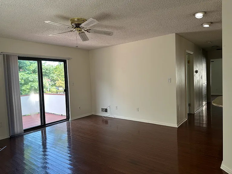 74 Park Gate Dr — Photo 43