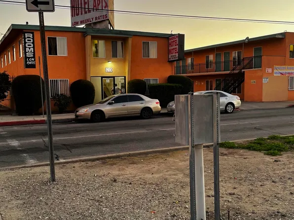 2680 Randolph St #M, Huntington Park, CA 90255