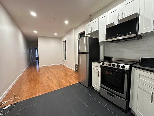 Rented by Oxford Property Group | media 11