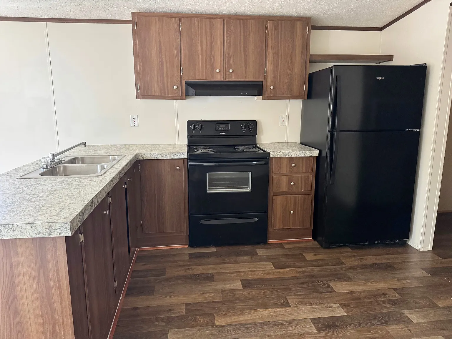 2 bed, 2.0 bath, 840 sqft, $1,000 — Photo 1
