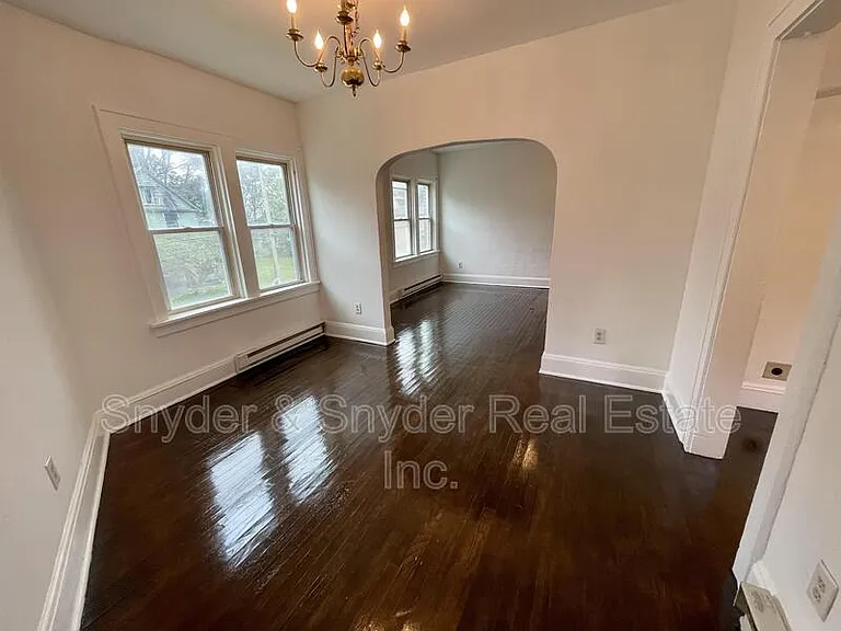 815 & 817 Johnston St #817 — Photo 5