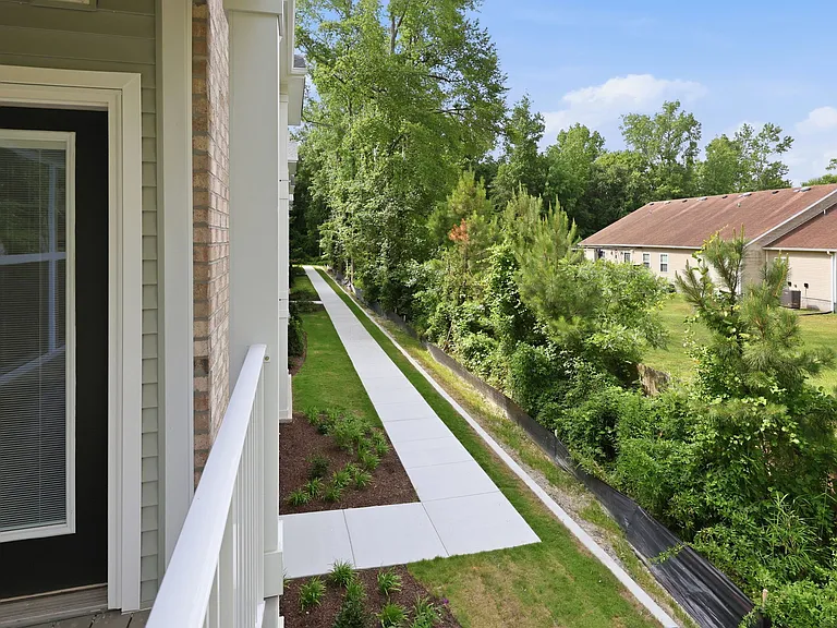 Oak Terrace — Photo 17