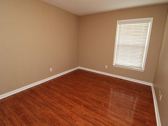 5th image of 2546 Memorial Drive Ext