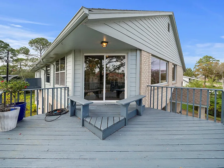 2523 Baycrest Dr — Photo 28