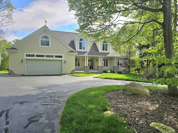 22 & 12 Moat Lane, Hales Location, NH 03860