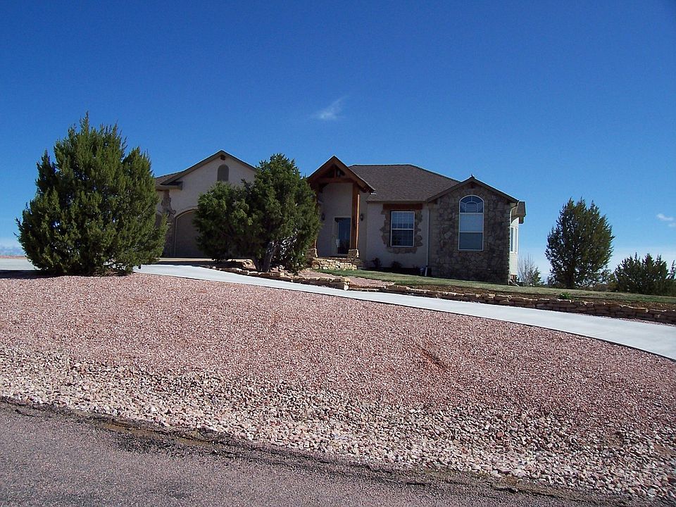 circle drive in front 