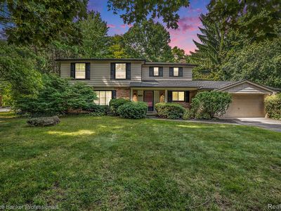 2456 Park Ridge Dr, Bloomfield Hills, MI, 48304