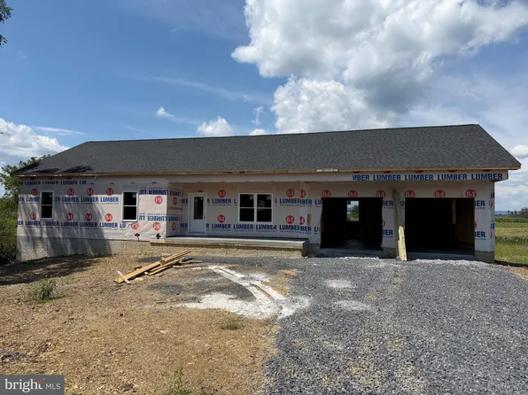 131 Ma And Pa Pkwy, Kearneysville, WV 25430