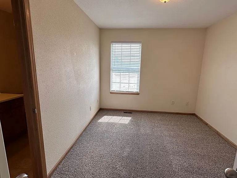 263 NE Adams Dairy Pkwy — Photo 10